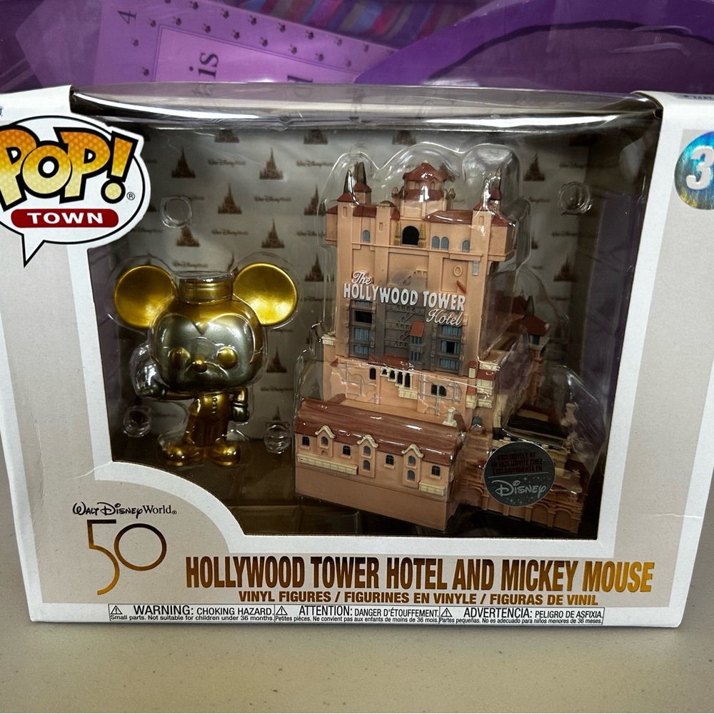 BNIB Disney Funko Pop! Exclusive Gold Town Hollywood Tower Hotel
